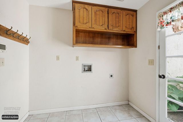 1005 Westmont Ct, Modesto, CA 95356