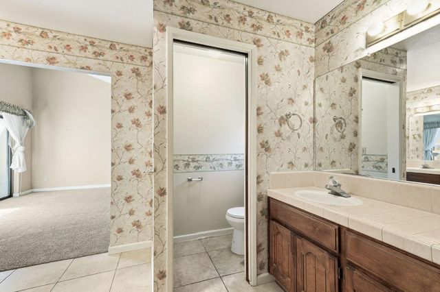 1005 Westmont Ct, Modesto, CA 95356