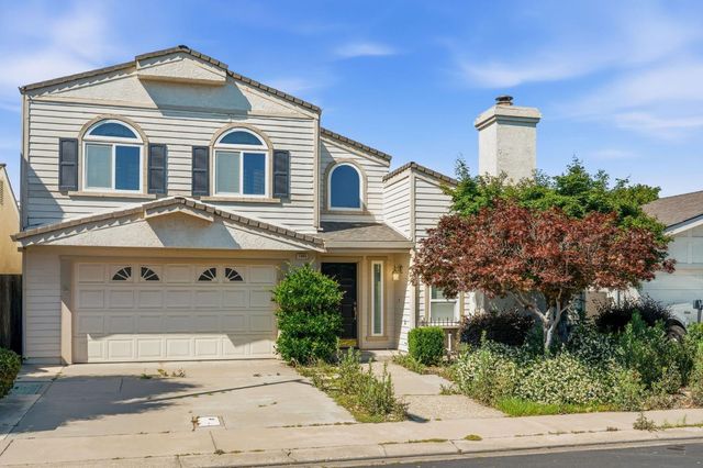1005 Westmont Ct, Modesto, CA 95356