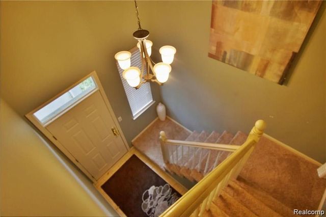 5445 Pine Aires Drive 124, Sterling Heights, MI 48314