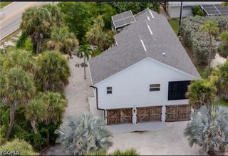 9214 Kincaid CT, Sanibel, FL 33957