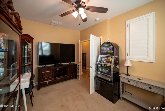 8642 N Lodgepole Pine Trail, Tucson, AZ 85743