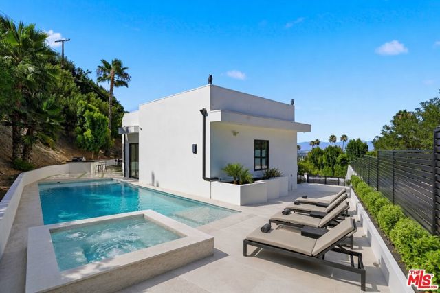 4637 Dunas Lane, Tarzana (los Angeles), CA 91356