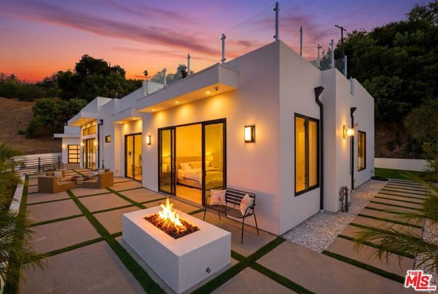 4637 Dunas Lane, Tarzana (los Angeles), CA 91356