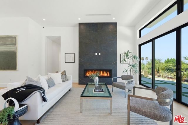 4637 Dunas Lane, Tarzana (los Angeles), CA 91356