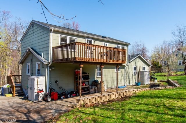 78 Overlook Rd, West Milford Twp., NJ 07480