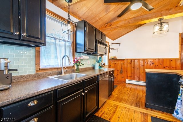 78 Overlook Rd, West Milford Twp., NJ 07480