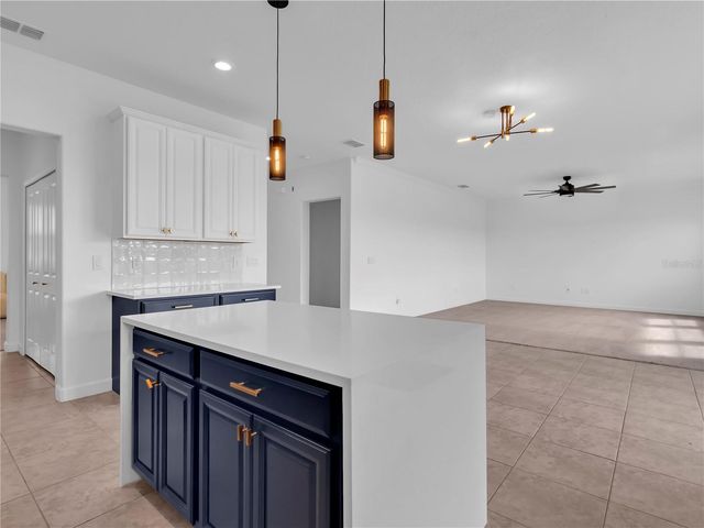 5052 IVORY STONE DRIVE, Wimauma, FL 33598