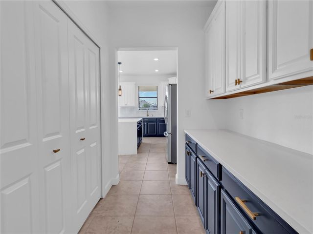 5052 IVORY STONE DRIVE, Wimauma, FL 33598