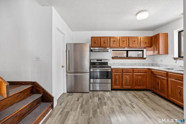 111 Wooster Street 4A, Naugatuck, CT 06770