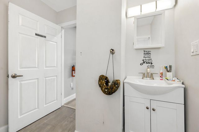 224 S CHESTER AVE, Pleasantville, NJ 08232