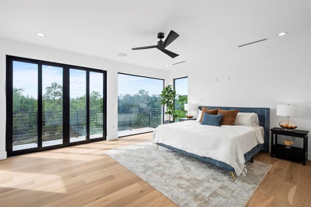 2208 Montclaire ST, Austin, TX 78704