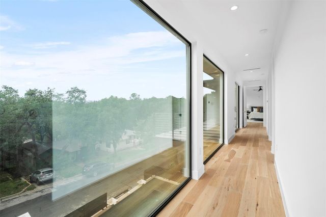 2208 Montclaire ST, Austin, TX 78704