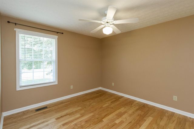566 Autumndale Drive, Gallatin, TN 37066