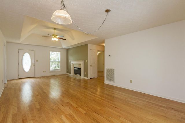 566 Autumndale Drive, Gallatin, TN 37066