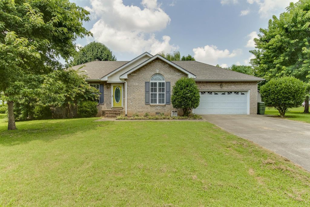 566 Autumndale Drive, Gallatin, TN 37066