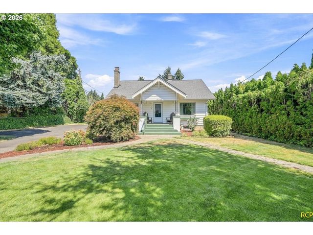 15325 Se STARK St, Portland, OR 97233