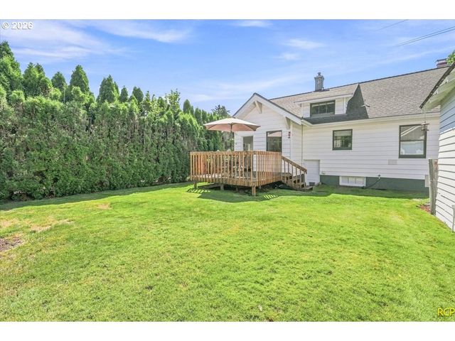 15325 Se STARK St, Portland, OR 97233