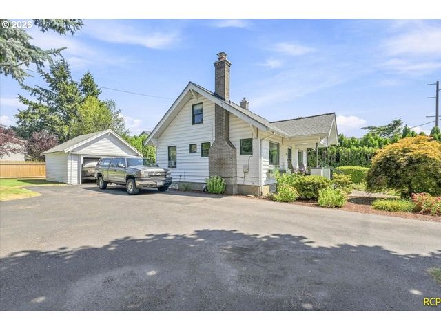 15325 Se STARK St, Portland, OR 97233