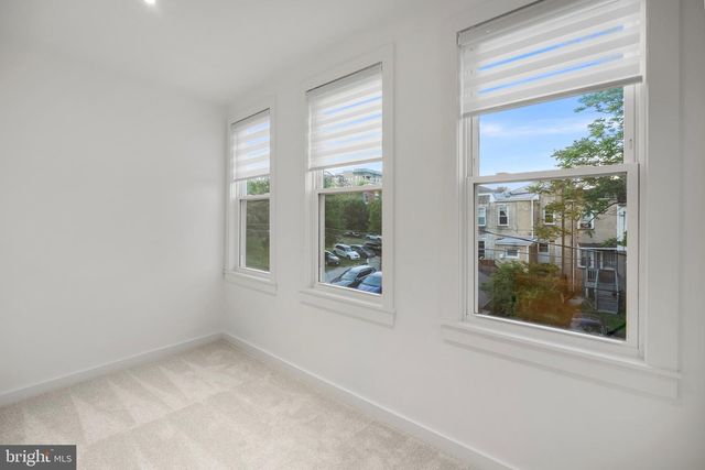 828 CHAUNCEY AVE, Baltimore, MD 21217