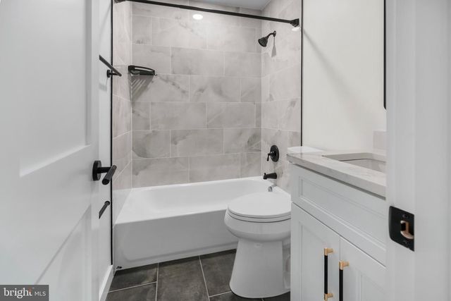 828 CHAUNCEY AVE, Baltimore, MD 21217