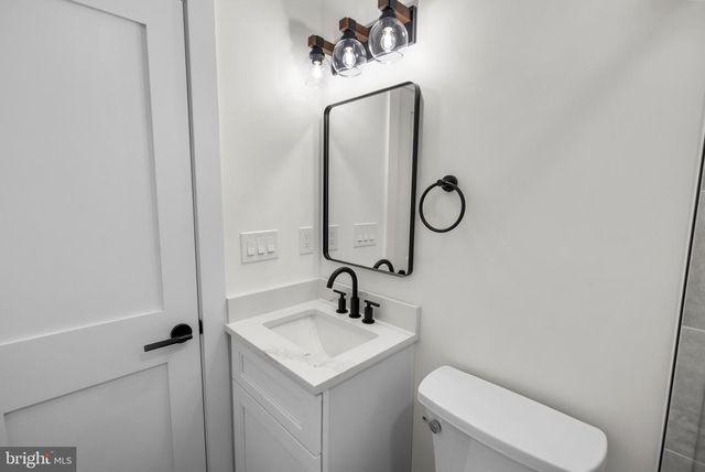 828 CHAUNCEY AVE, Baltimore, MD 21217