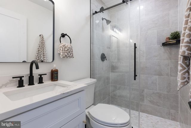 828 CHAUNCEY AVE, Baltimore, MD 21217