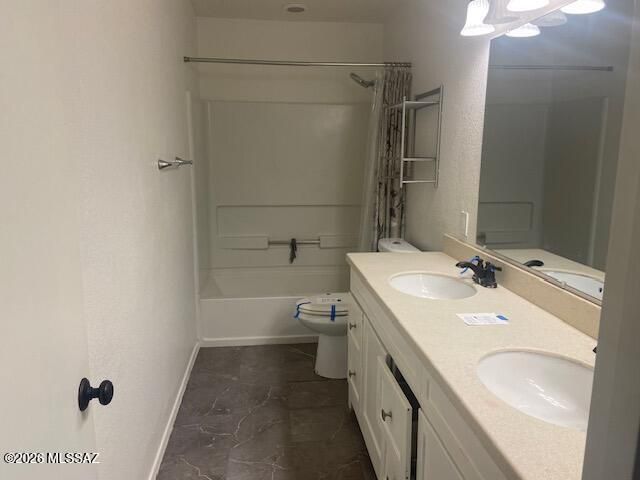 7815 W Lees Ferry Court, Tucson, AZ 85743
