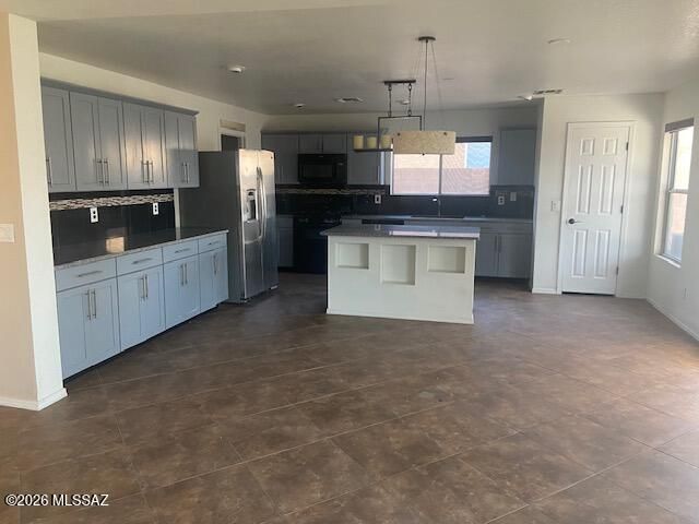 7815 W Lees Ferry Court, Tucson, AZ 85743