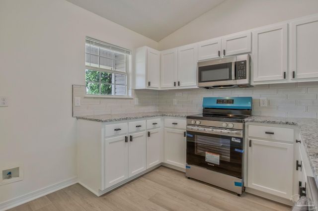 4898 Spencer Oaks Blvd, Pace, FL 32571