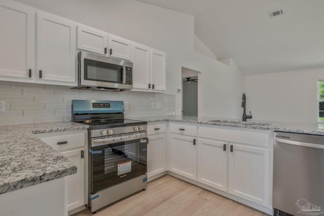4898 Spencer Oaks Blvd, Pace, FL 32571