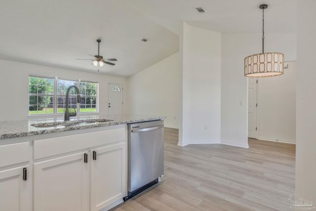 4898 Spencer Oaks Blvd, Pace, FL 32571