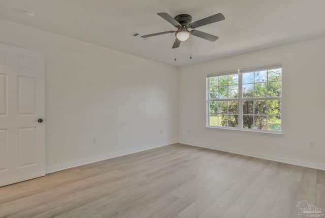 4898 Spencer Oaks Blvd, Pace, FL 32571