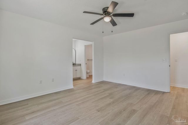 4898 Spencer Oaks Blvd, Pace, FL 32571