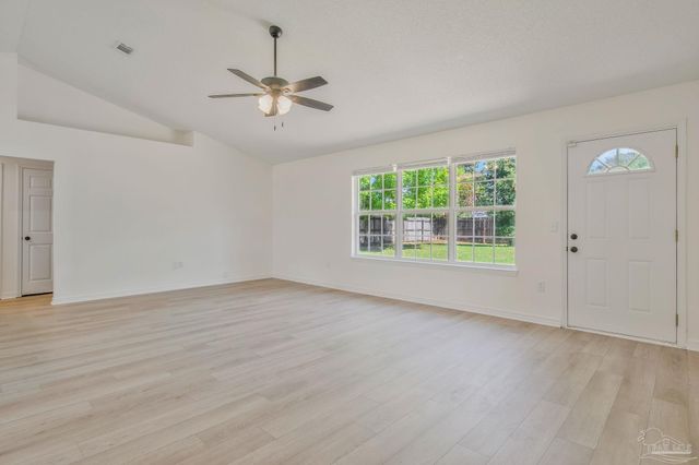 4898 Spencer Oaks Blvd, Pace, FL 32571