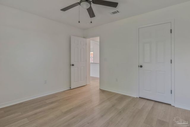 4898 Spencer Oaks Blvd, Pace, FL 32571
