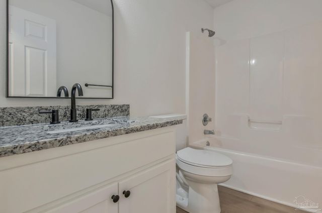 4898 Spencer Oaks Blvd, Pace, FL 32571
