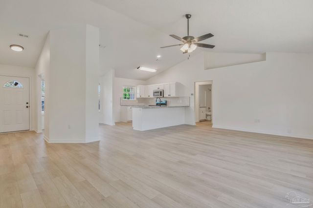 4898 Spencer Oaks Blvd, Pace, FL 32571