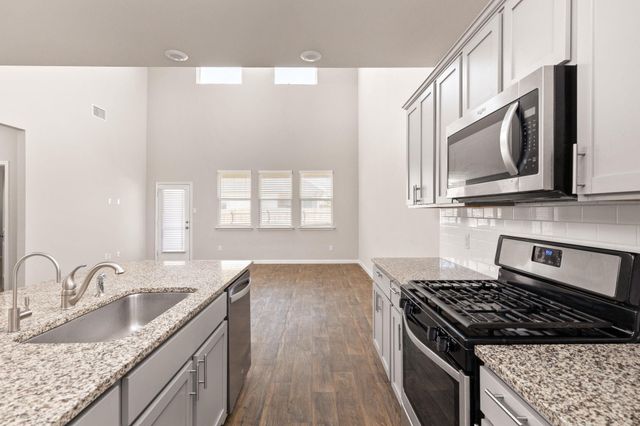 179 Jayden DR, Kyle, TX 78640