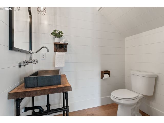 858 SOMMERSET Rd, Woodland, WA 98674