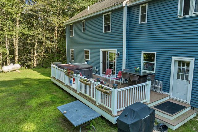 105 Mount Delight Road, Deerfield, NH 03037