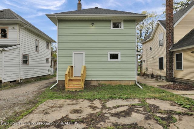 1136 W Allegan Street, Lansing, MI 48915