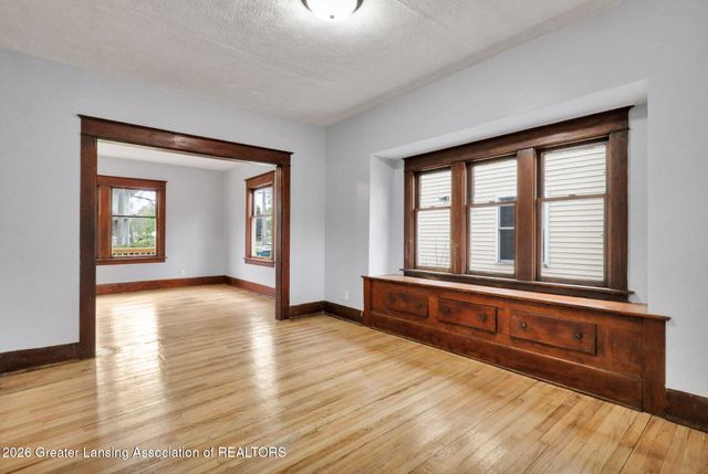 1136 W Allegan Street, Lansing, MI 48915