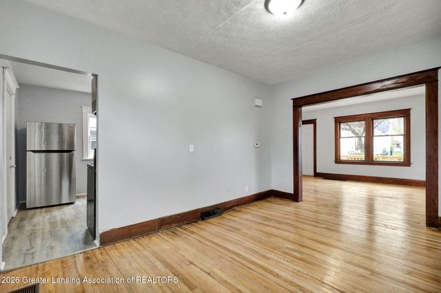 1136 W Allegan Street, Lansing, MI 48915