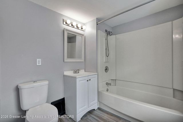 1136 W Allegan Street, Lansing, MI 48915