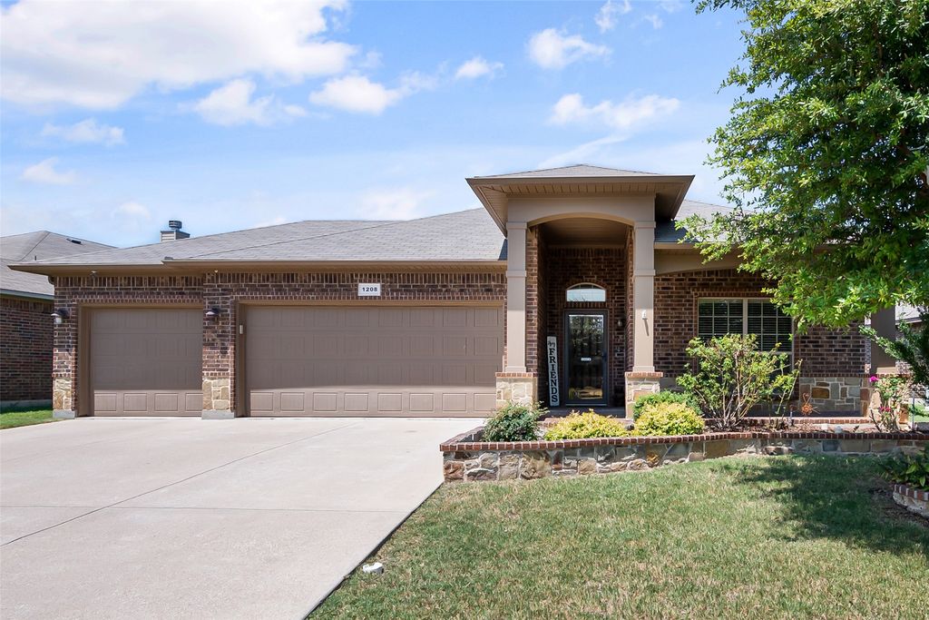 1208 Goodland Terrace, Fort Worth, TX 76179