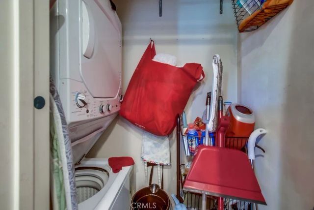 1059 Shadowridge Drive 1, Vista, CA 92081