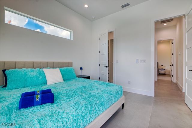 5326 Bayshore AVE, Cape Coral, FL 33904