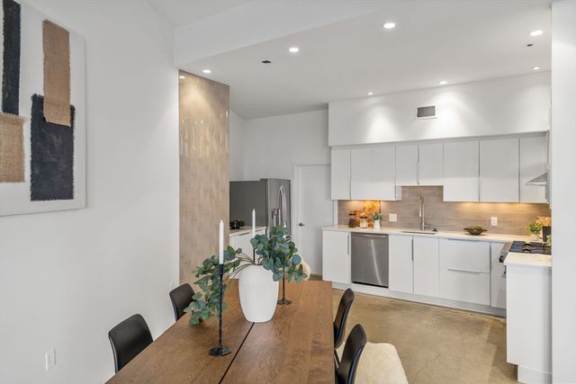 1200 Washington St 216, Boston, MA 02118