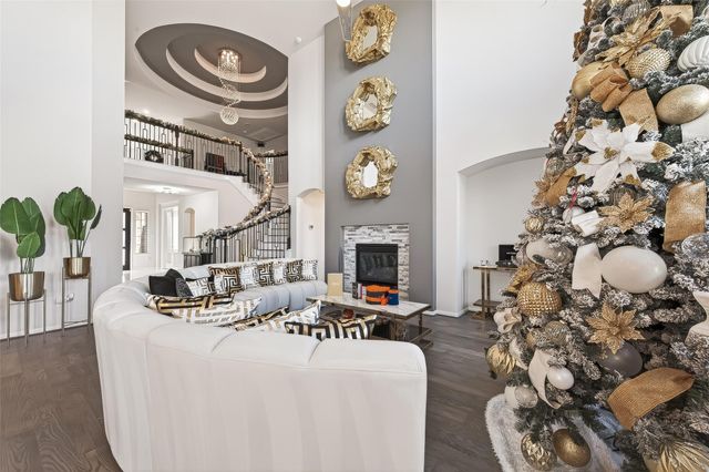 19826 Southern Stream Drive, Cypress, TX 77433